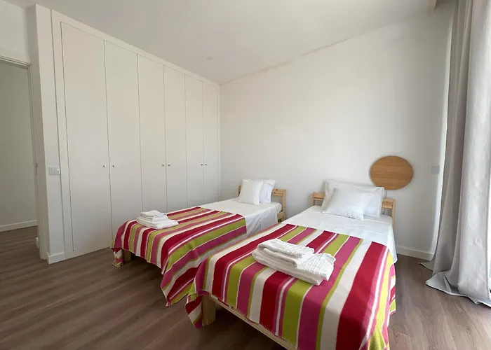 Casa Lagoa De Albufeira 펜션 세심브라